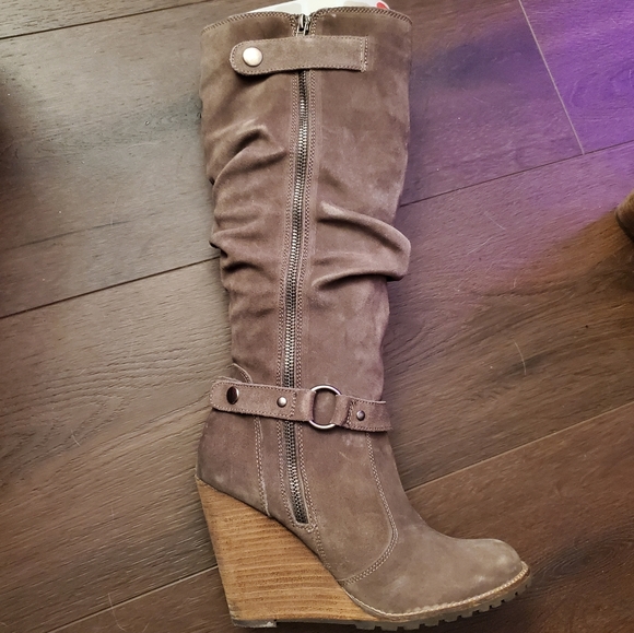 Bakers Wedge Boot - Picture 2 of 8